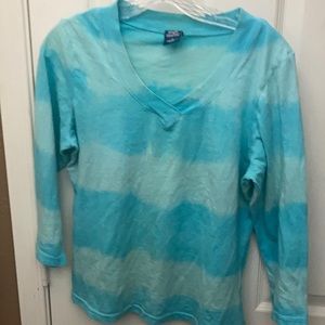 FINAL MARKDOWN Ladies high Sierra tee small